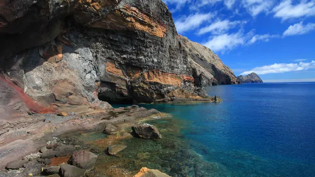 Desertas Islands: Wildlife Sanctuary - Photo 2